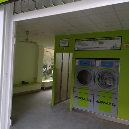 Lavado de autoservicio de ropa en Alcorcón - Lavanda Magarzo